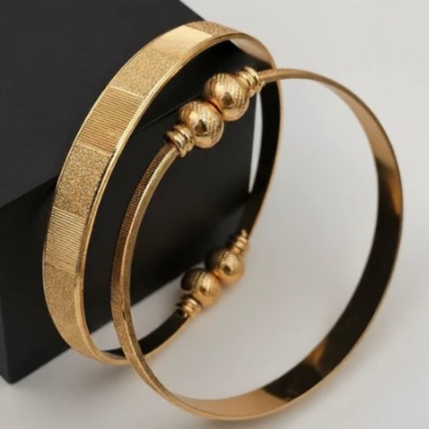 BG000002 - Gold Plated Textured Kangan Set
