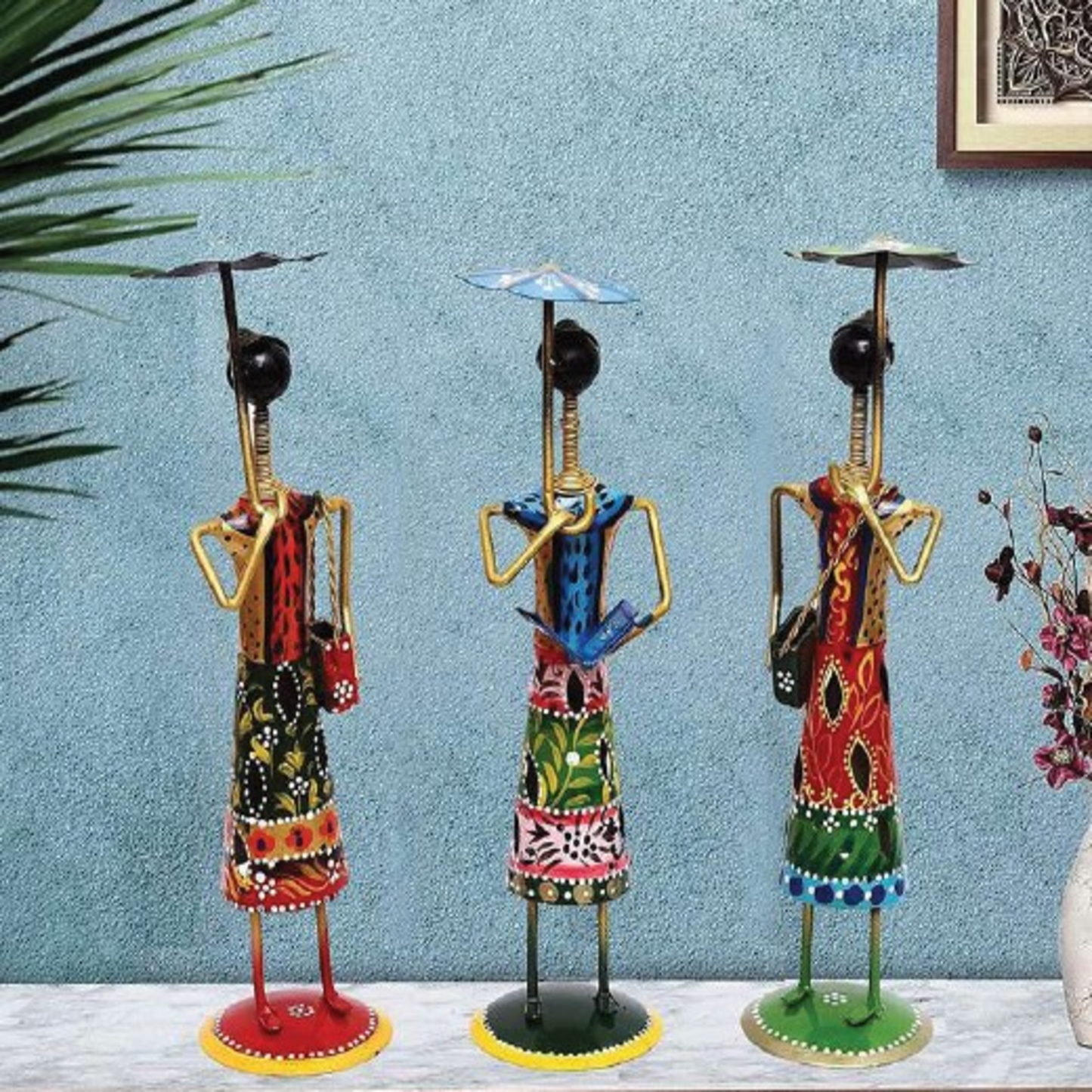 HD000064 - Umbrella Ladies (Dark)