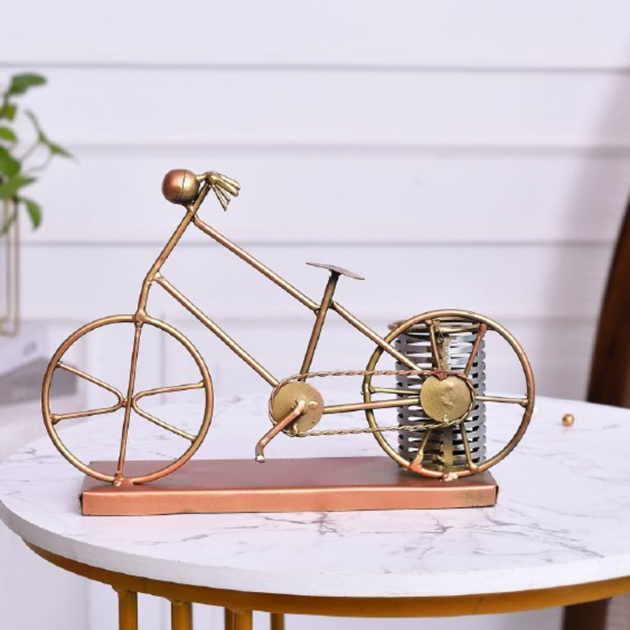 HD000004 - Golden Cycle Pen Stand