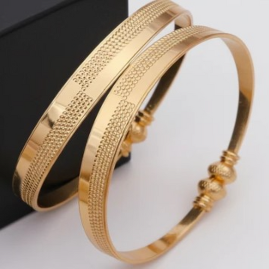 BG000003 - Subtle Textured Gold Plated Kangan Pair