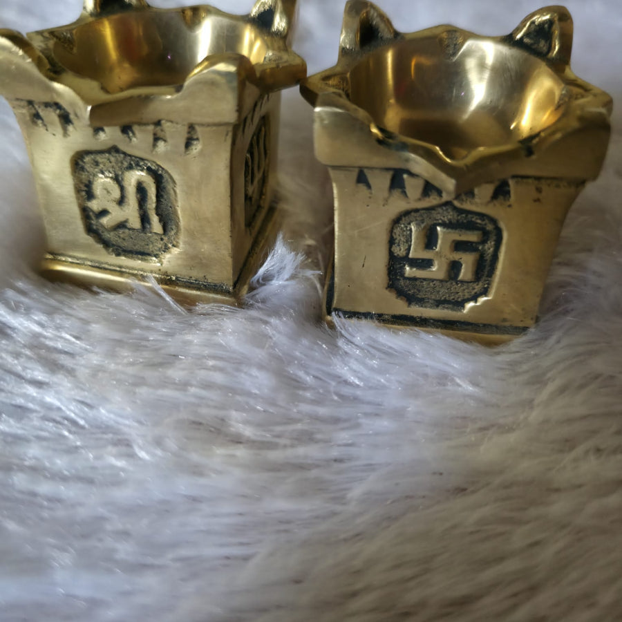 BRASS000021 - Tulasi Deepam