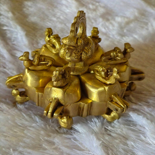 BRASS000025 - Vintage Heavy Kumkum Box