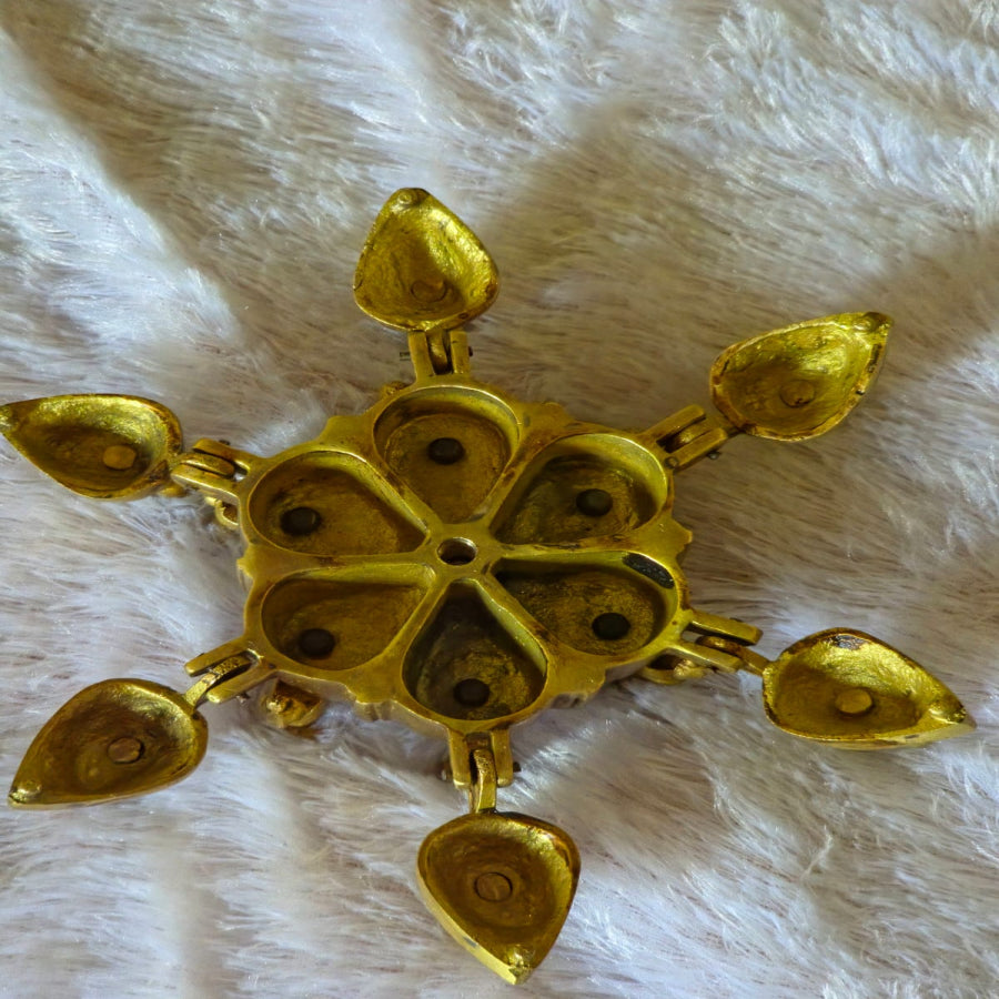 BRASS000025 - Vintage Heavy Kumkum Box