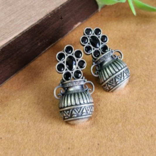 ER000046 - Oxidized Silver Pot Stud Earrings with Stones