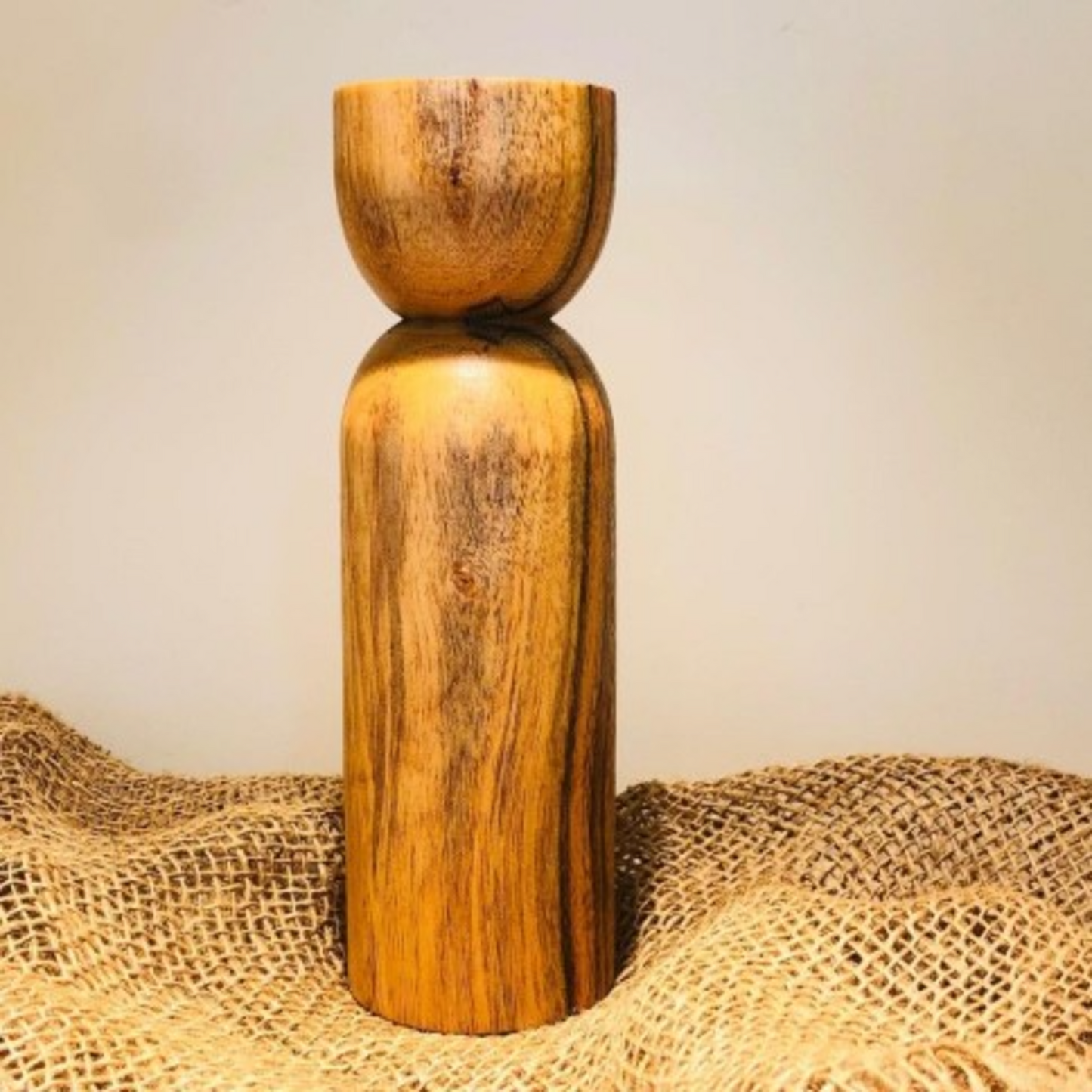 HD000042 - Wooden 7 Inch Candle Stand