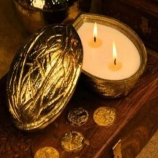 HD000076 - Walnut Urli with Candle