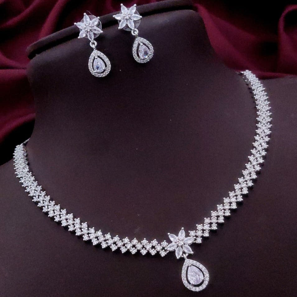 NL000059 - Midnight Petal Drop Necklace Set