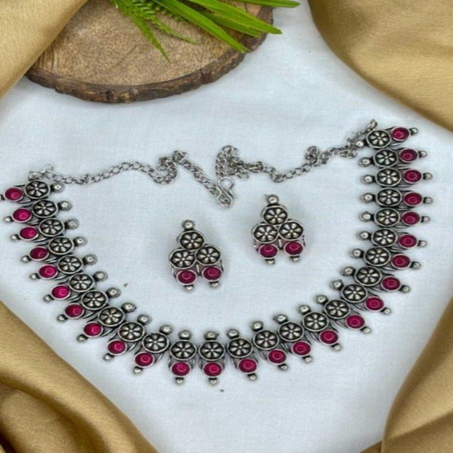 NL000018 - German Silver Necklace