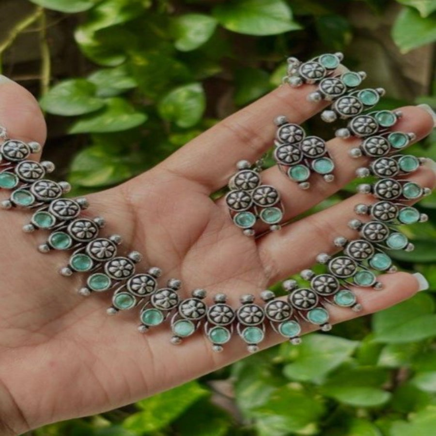 NL000018 - German Silver Necklace