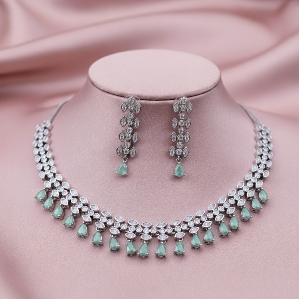NL000053 - Teardrop Elegance Necklace Set