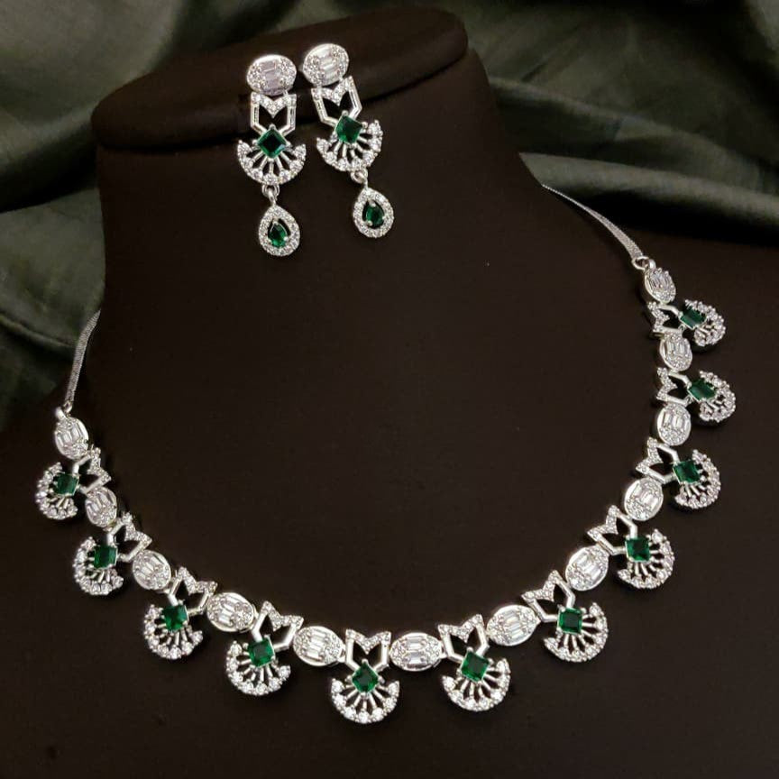 NL000055 - Twilight Gem Radiance Set